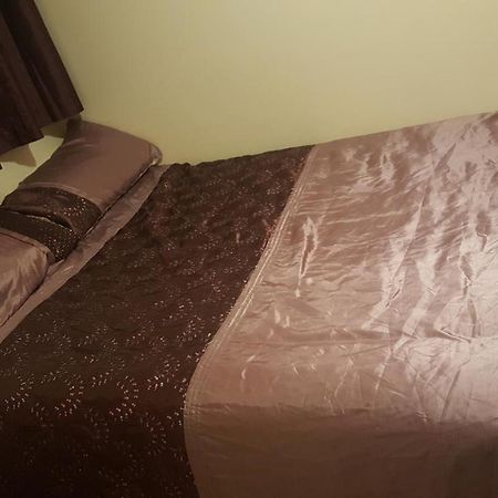 Splendid 4Bedrooms Shared Home Манчестър Екстериор снимка