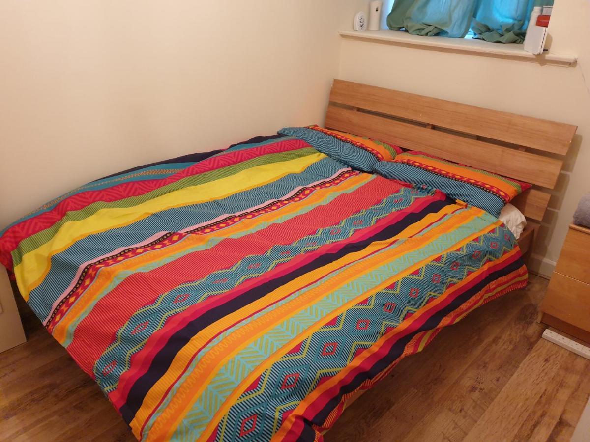Splendid 4Bedrooms Shared Home Манчестър Екстериор снимка
