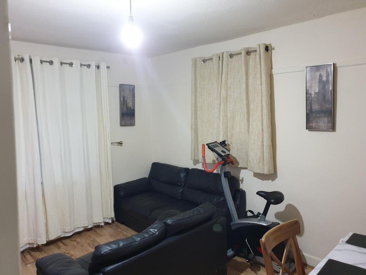 Splendid 4Bedrooms Shared Home Манчестър Екстериор снимка