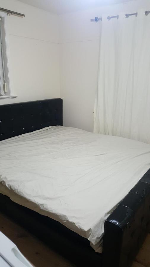 Splendid 4Bedrooms Shared Home Манчестър Екстериор снимка