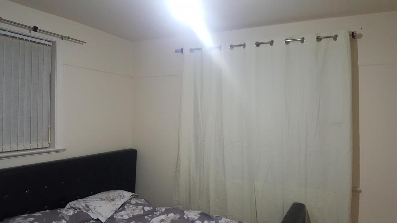 Splendid 4Bedrooms Shared Home Манчестър Екстериор снимка